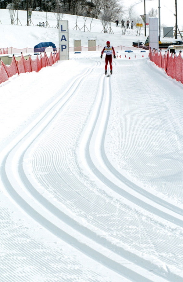 사진 - 1964년 오스트리아 인스브룩 동계올림픽 때는 눈과 얼음이 부족해 경기가 진행되지 못할 뻔한 사건이 있었다. [출처-경기도청]